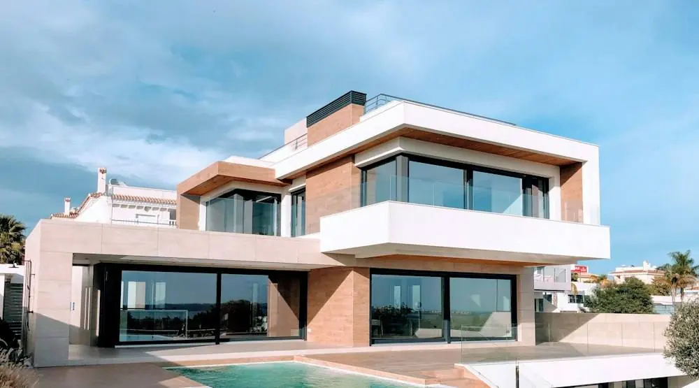 Duplex White Cantilever