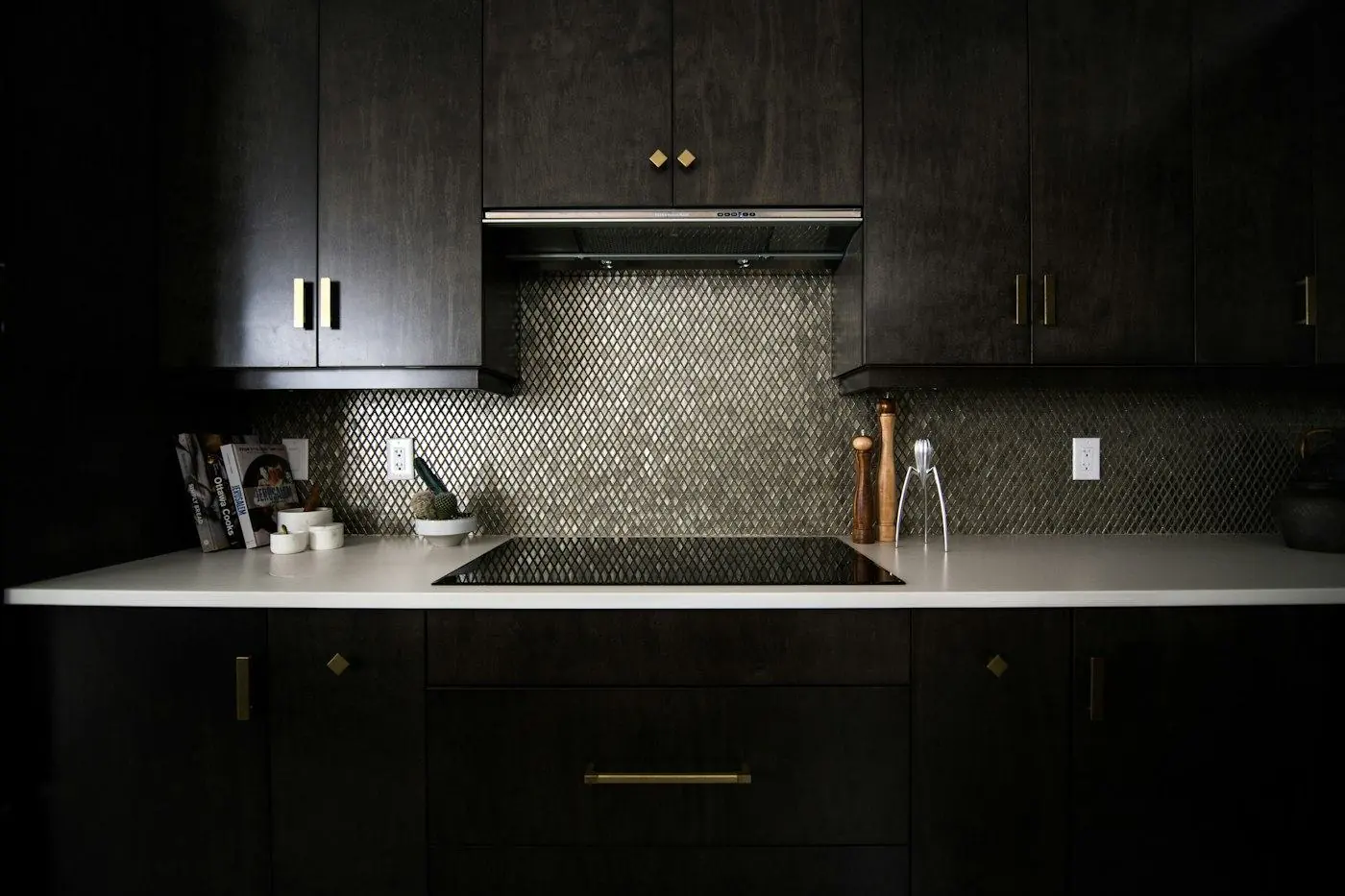 Kitchen Dark Modern